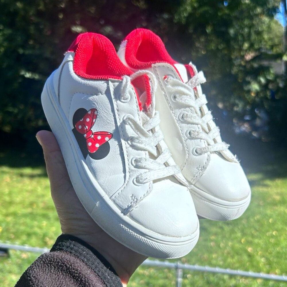 Disney Minnie Mouse White Red Lace-Up Low Top Sneakers Kids US Size 11
